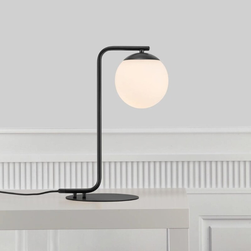 Nordlux Opálově bílá skleněná stolní lampa Grant s černou podstavou