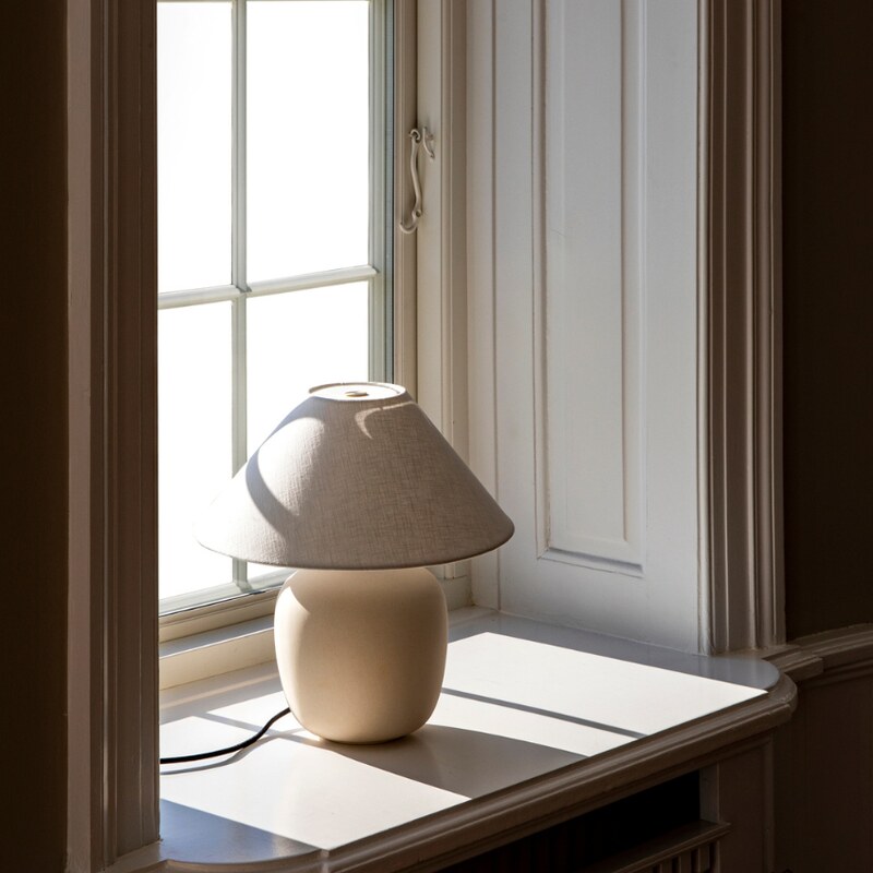 Audo CPH Béžová keramická stolní lampa AUDO TORSO 37 cm