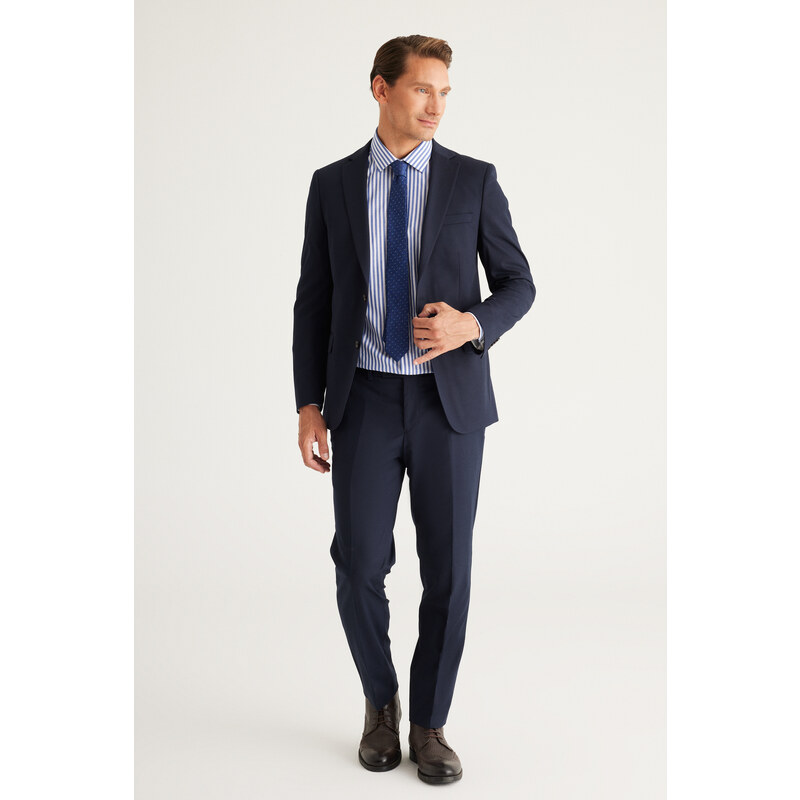 ALTINYILDIZ CLASSICS Men's Navy Blue Slim Fit Slim Fit Monocollar Suit.