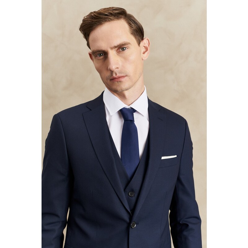 ALTINYILDIZ CLASSICS Men's Navy Blue Slim Fit Slim Fit Monocollar Nano Suit With Vest, Wool and Water and Stain Repellent.