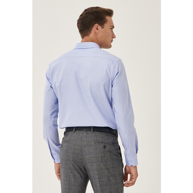 ALTINYILDIZ CLASSICS Men's Light Blue Non-Iron Non-iron Slim Fit Slim-Fit 100% Cotton Buttoned Collar Shirt.