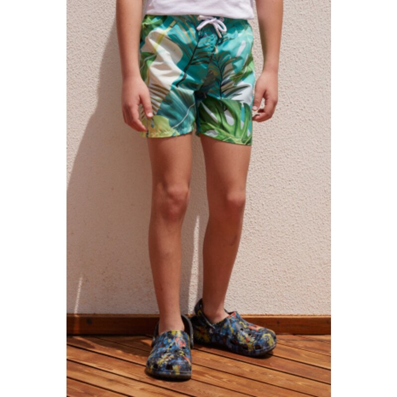 AC&Co / Altınyıldız Classics Boys Green Standard Fit Regular Cut Quick Dry Kids Patterned One-Pocket Swimwear Marine Shorts.