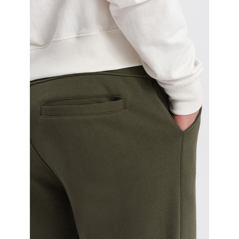 Ombre Clothing Pánské tepláky s prošíváním a zipem na nohavicích - olivové V3 OM-PASK-0147