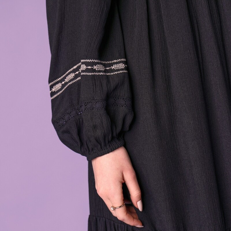 Blancheporte Jednobarevné šaty s výšivkou, folkový styl černá 40