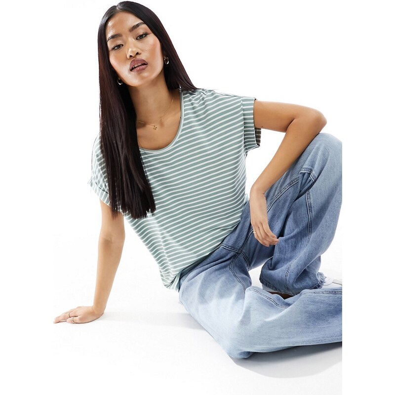ONLY soft round neck t-shirt in sage & white stripe-Green 89668216