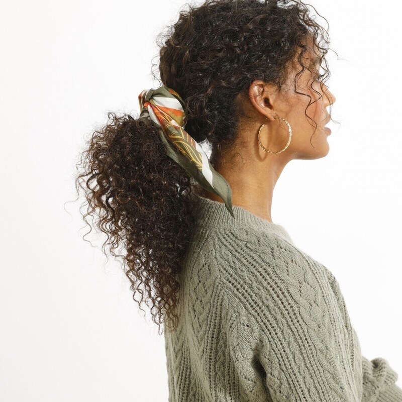 Blancheporte Šátek s potiskem květin 70 x 70 cm, vyrobeno ve Francii khaki/korálová