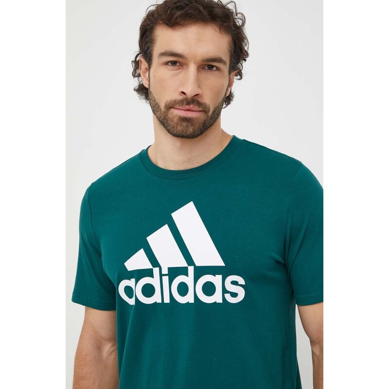 Bavlněné tričko adidas zelená barva, s potiskem, IS1300