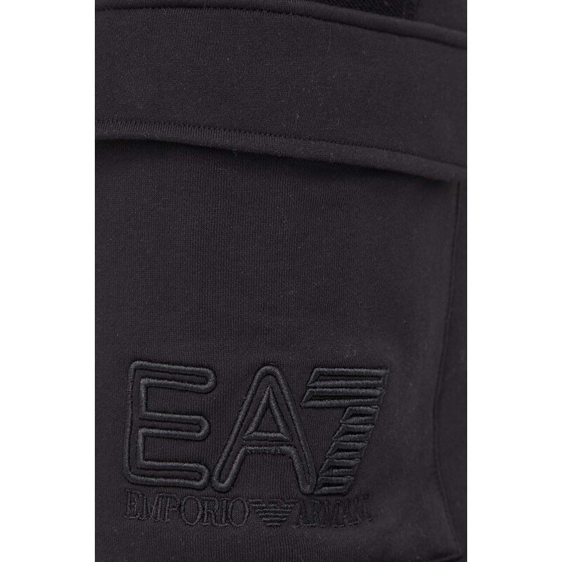 Bavlněné tepláky EA7 Emporio Armani černá barva, s aplikací