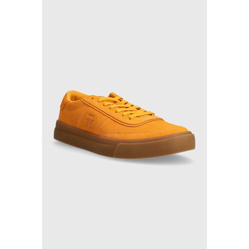 Semišové sneakers boty Tommy Hilfiger TH CUPSET SUEDE oranžová barva, FM0FM04977