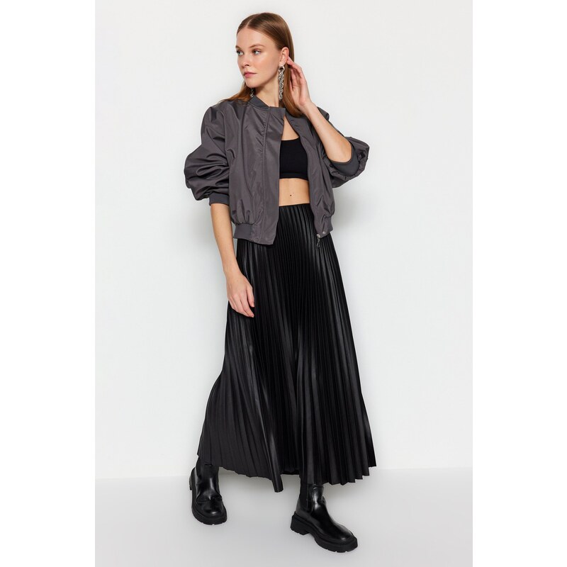 Trendyol Black Pleated Maxi Knitted Skirt