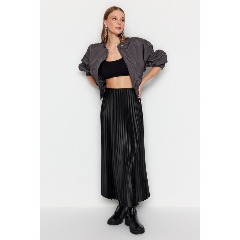 Trendyol Black Pleated Maxi Knitted Skirt