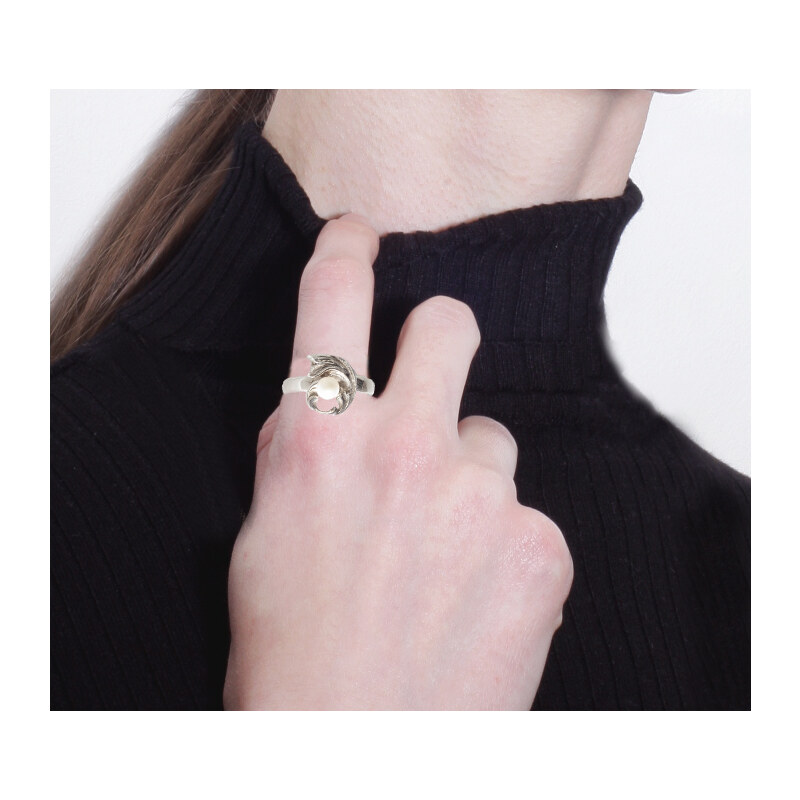 Klára Bílá Jewellery Dámský menší prsten Barok s perlou 41 (13,0mm), Stříbro 925/1000, Barva perly: Bílá
