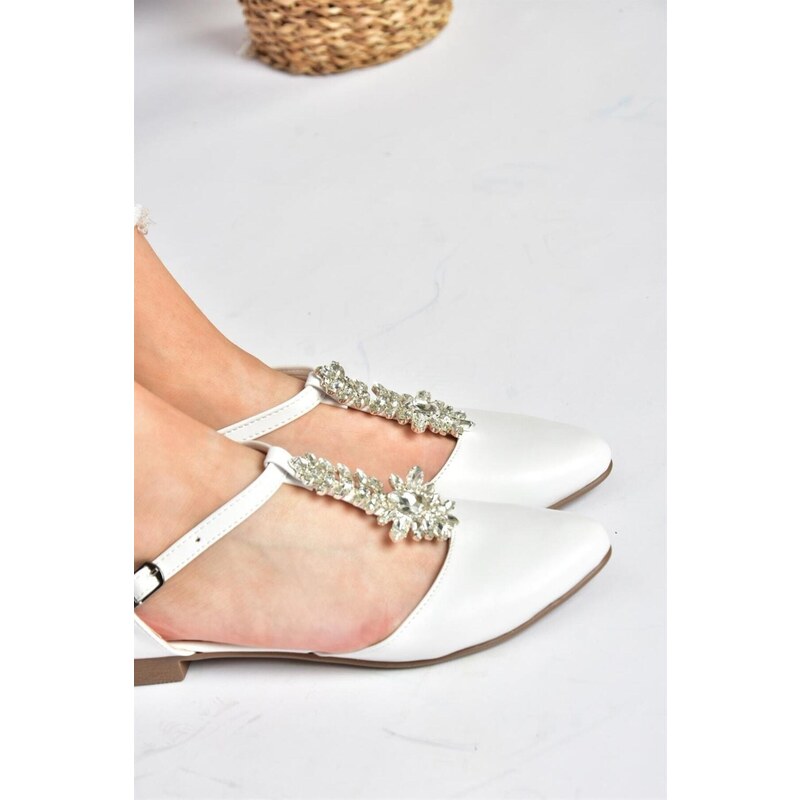 Fox Shoes P726626009 Women's Flat Shoes with White Stone Detail