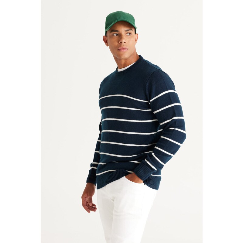 AC&Co / Altınyıldız Classics Men's Navy Blue-ecru Standard Fit Regular Cut Crew Neck Striped Knitwear Sweater.