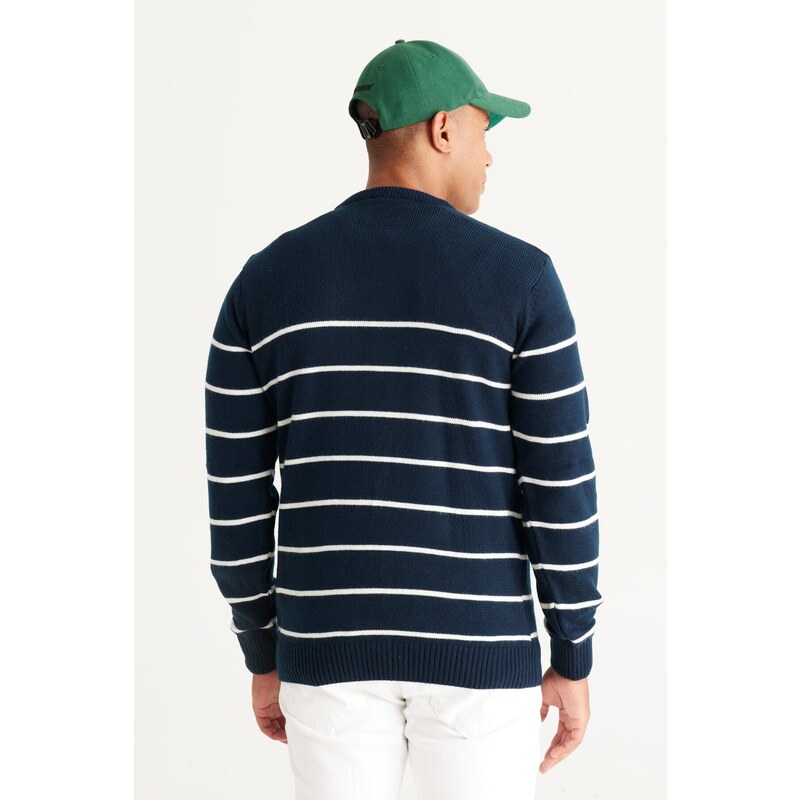 AC&Co / Altınyıldız Classics Men's Navy Blue-ecru Standard Fit Regular Cut Crew Neck Striped Knitwear Sweater.