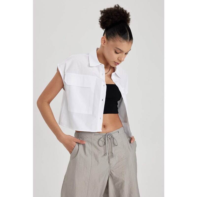 DEFACTO Oversize Fit Pocket Crop Short Sleeve Shirt