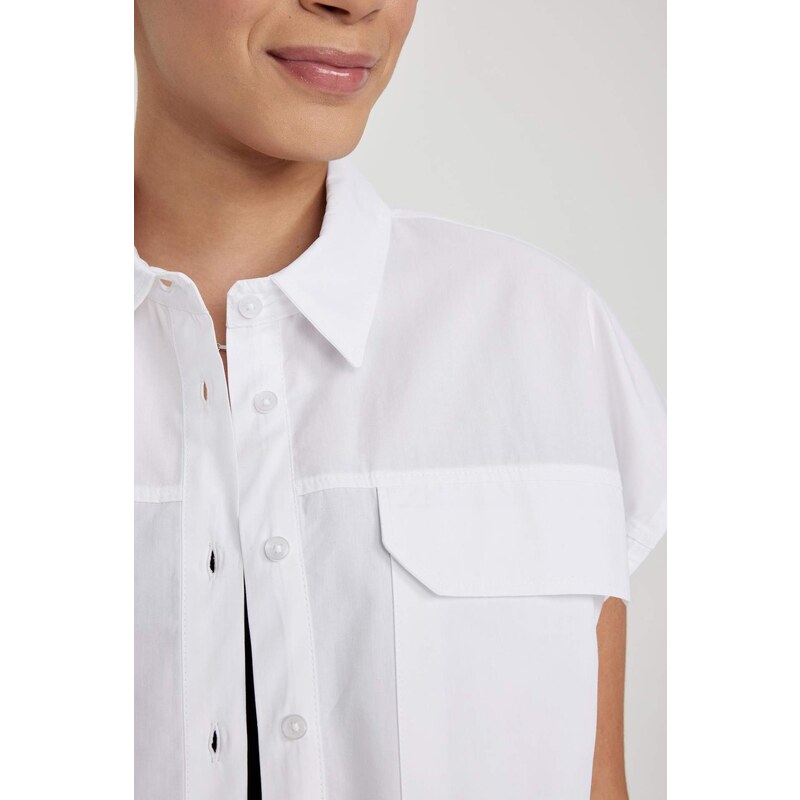 DEFACTO Oversize Fit Pocket Crop Short Sleeve Shirt