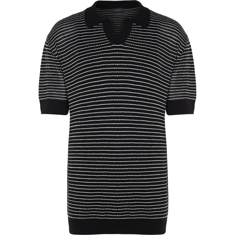 Trendyol Black Limited Edition Relaxed Short Sleeve Polo Neck Knitwear T-shirt