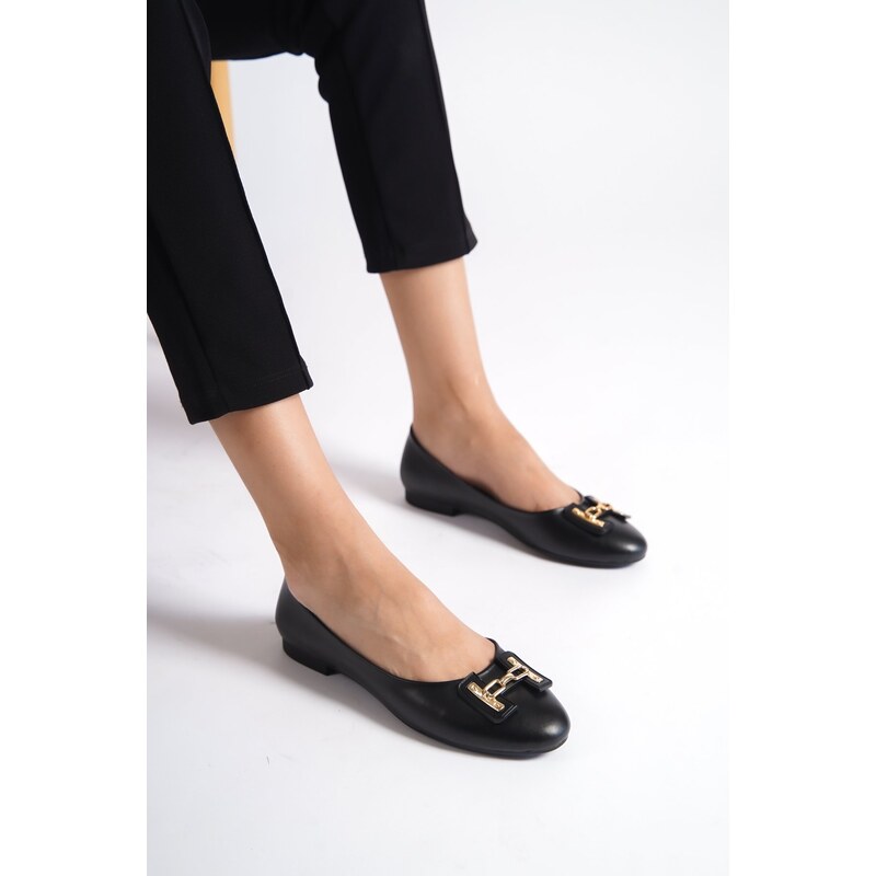 Capone Outfitters Women's Round Toe H Accessory Flats