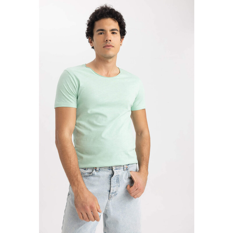 DEFACTO Slim Fit Crew Neck Basic T-Shirt