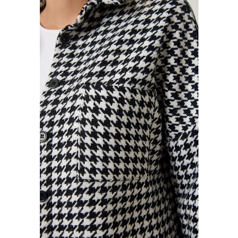 Happiness İstanbul Women's Black and White Houndstooth Patterned Stitch Jacket Shirt