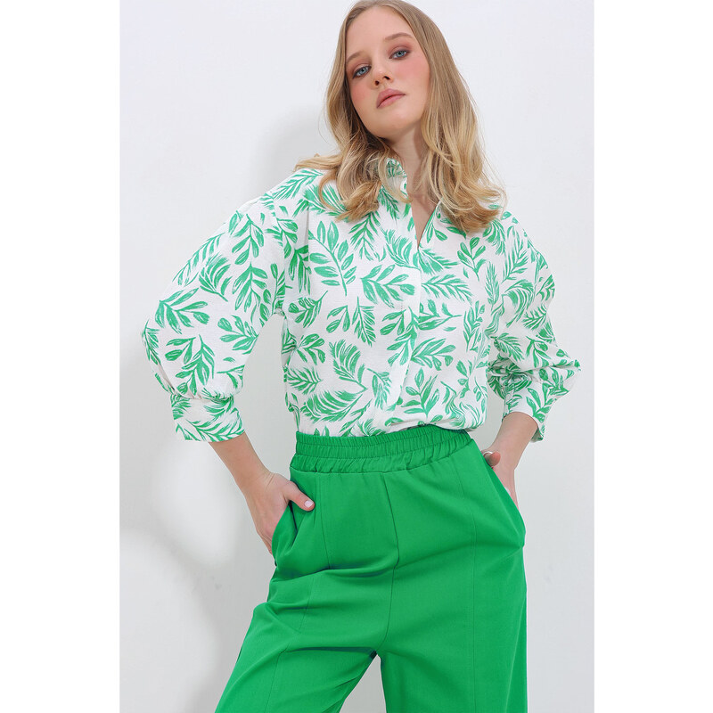 Trend Alaçatı Stili Women's Green Leaf Patterned Balloon Sleeve Linen Shirt with Hidden Pop Up