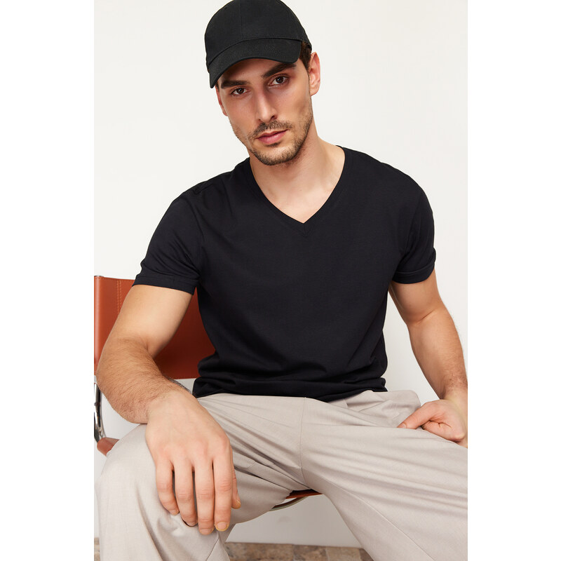 Trendyol Black Regular/Regular Fit V-Neck Basic 100% Cotton T-Shirt