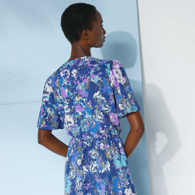 Blancheporte Rozšířené midi šaty s překříženým výstřihem, s potiskem modrá/fialová 36