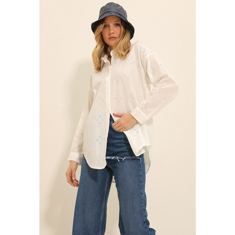 Trend Alaçatı Stili Women's White Motif Oversize Linen Shirt