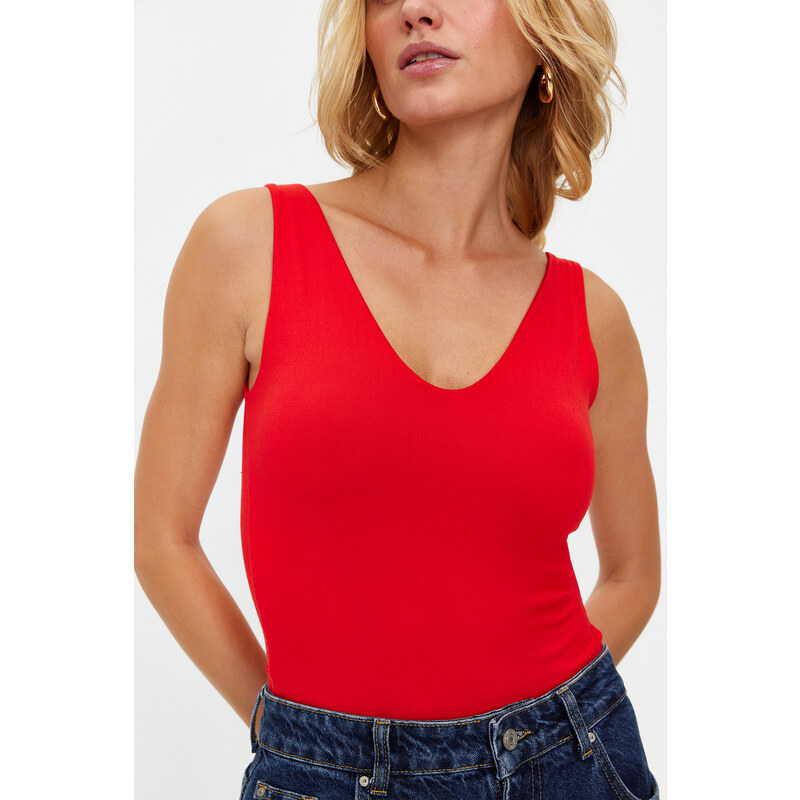 Trendyol Red Soft Touch/Soft Fitted V Neck Snap Knitted Bodysuit