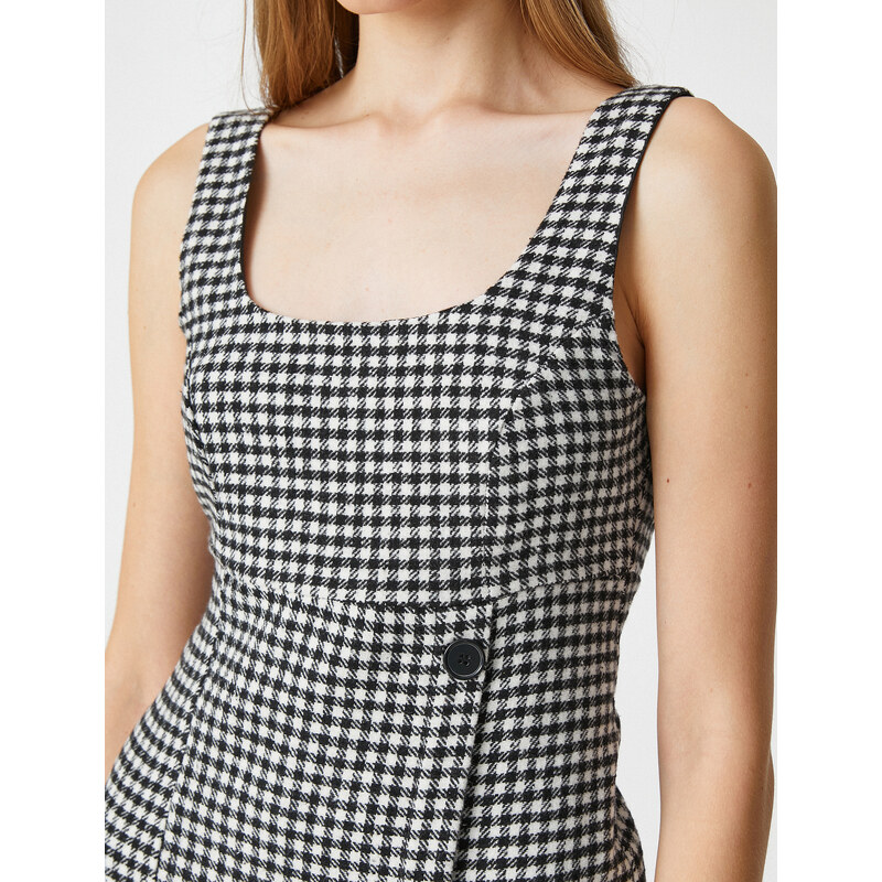 Koton Mini Salopet šaty Plisovaný čtvercový límec Popruh Prošívaný knoflík