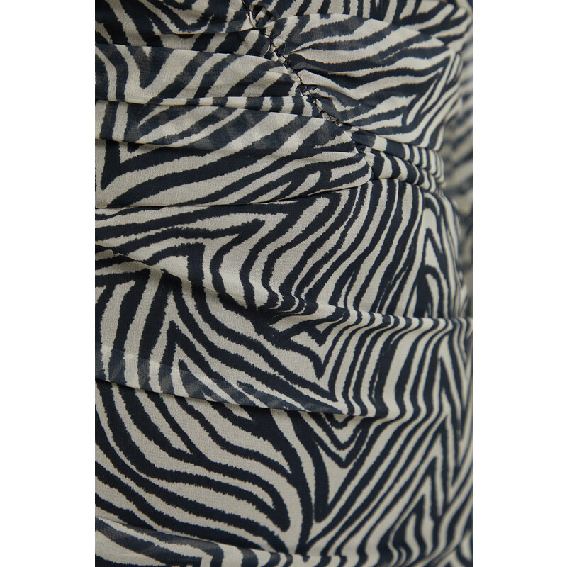 Trendyol vícebarevné vypasované mini tkané šaty se vzorem zebry s podšívkou