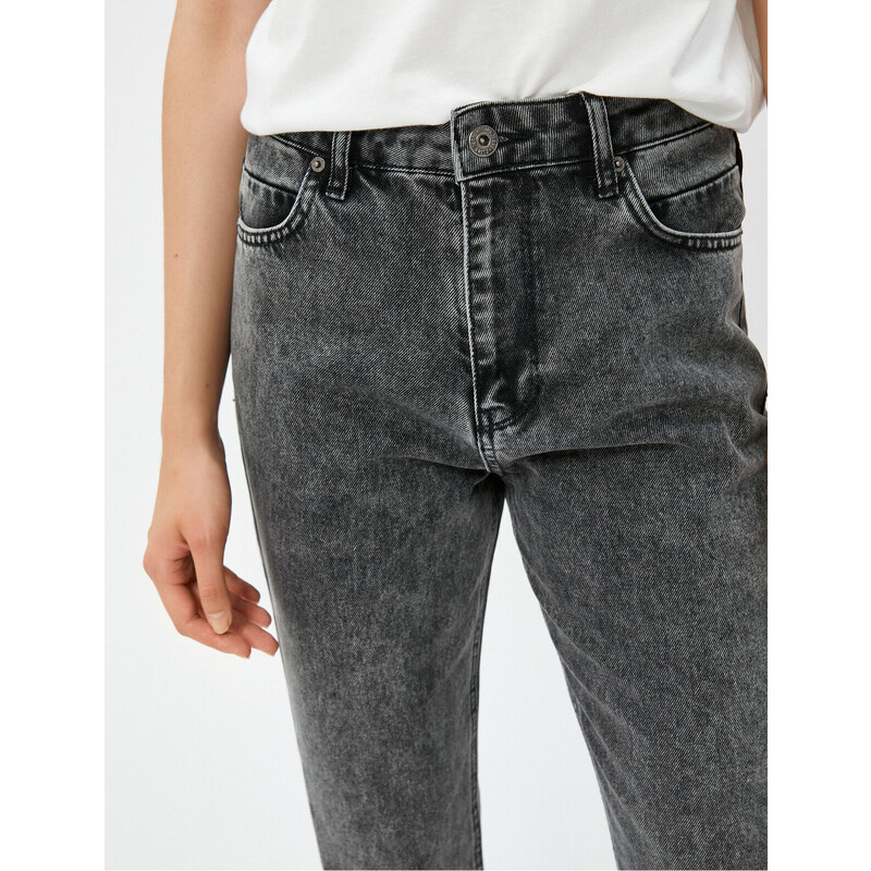 Koton Džínové kalhoty s normálním pasem Volný střih Lehký Slim Leg - Mom Jean