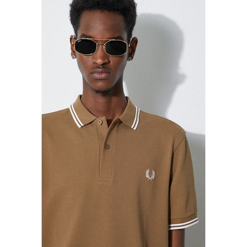 Bavlněné polo tričko Fred Perry Twin Tipped Shirt hnědá barva, s aplikací, M3600.U90
