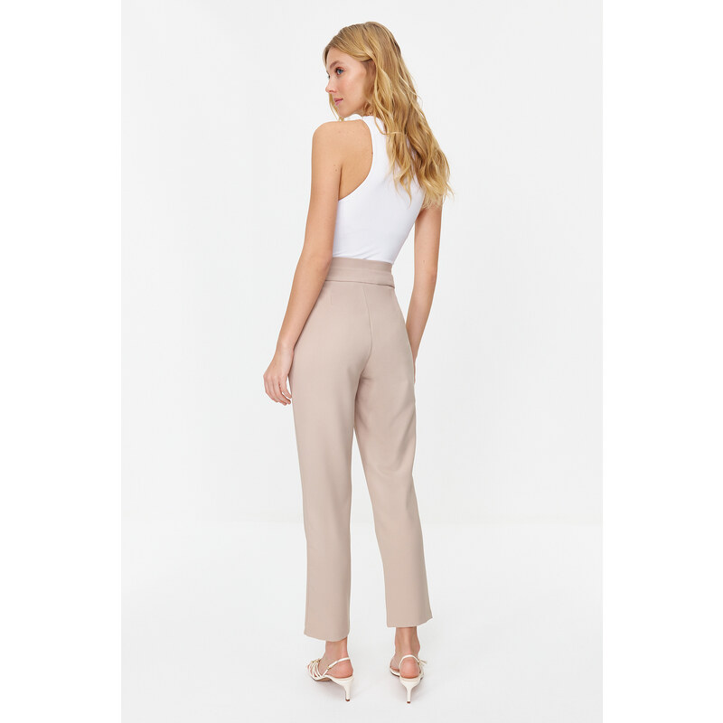 Trendyol Light Brown Carrot Pleated Snap-On Woven Trousers