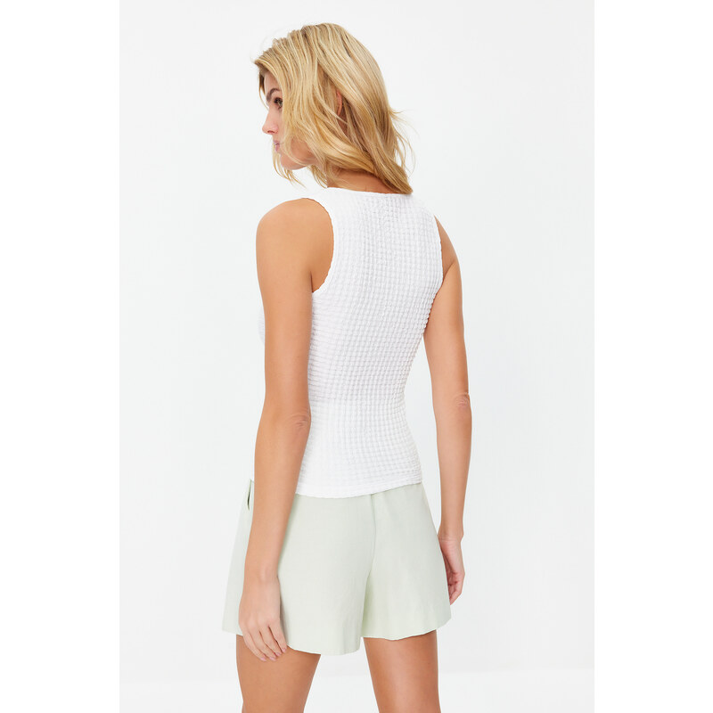 Trendyol White Textured Fitted Pool Neck Flexible Knitted Undershirt