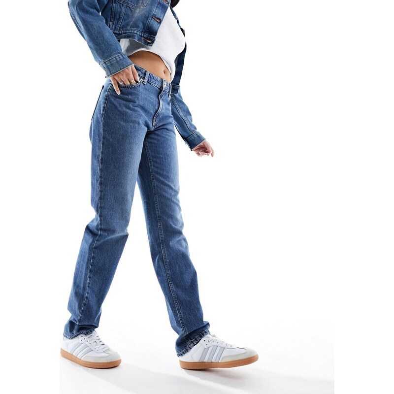 ONLY Jaci mid rise straight jeans in mid blue wash