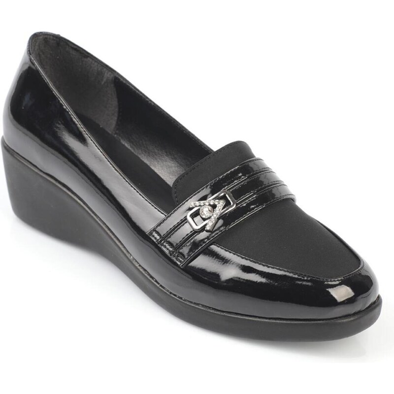 Capone Outfitters Women's Shoes with Capone Stones and Accessorized Wedge Heels.
