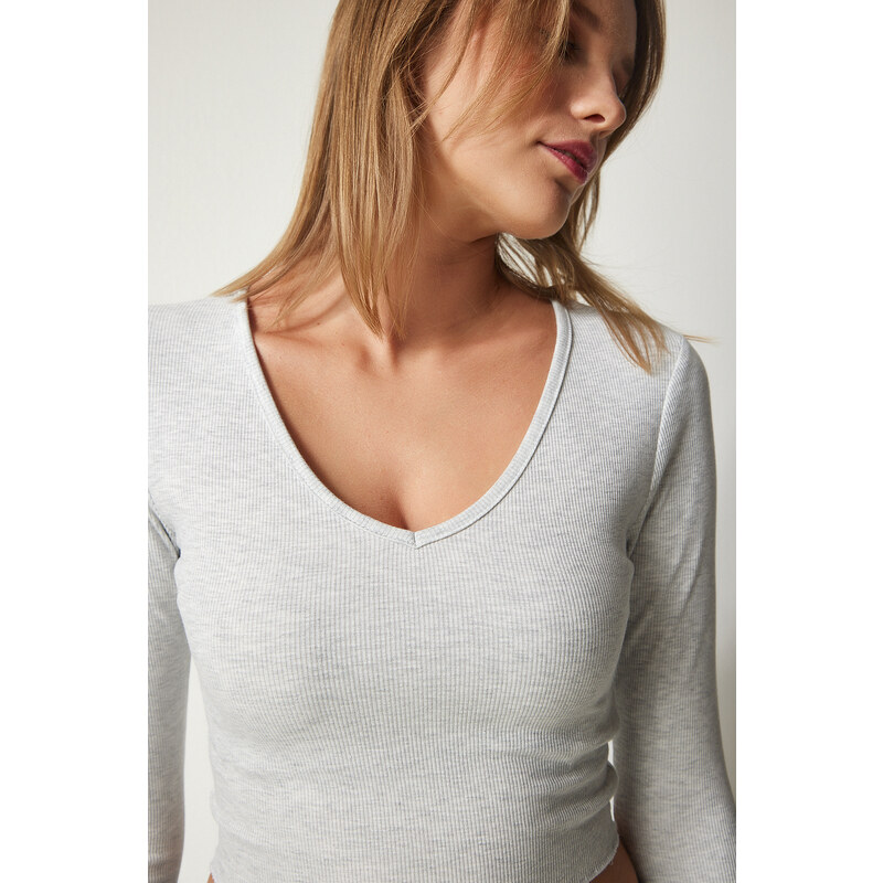 Happiness İstanbul Women's Gray V-Neck Crop Knitted Blouse