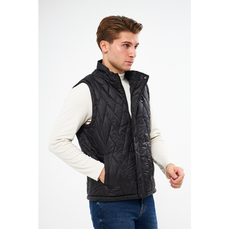 River Club Men's Water and Windproof High Neck Quilted Patterned Vest