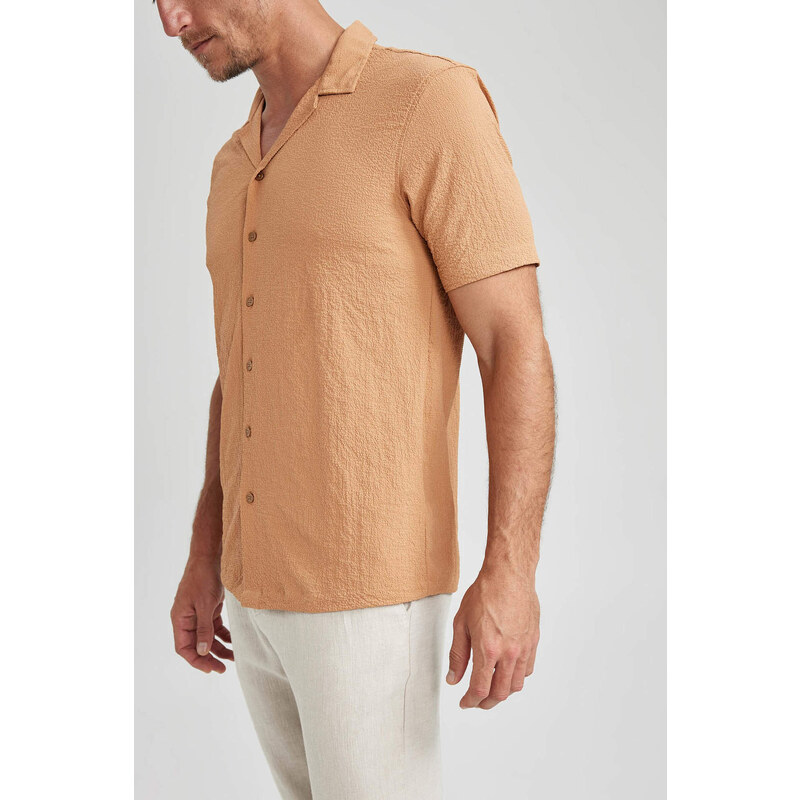 DEFACTO Modern Fit Resort Neck Crinkle Short Sleeve Shirt