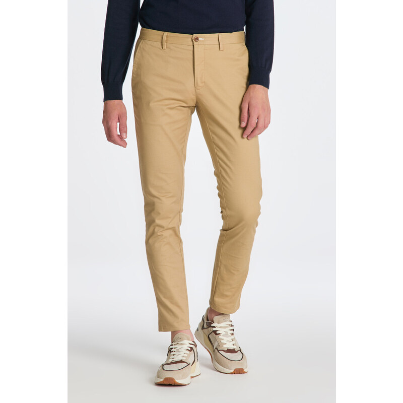 KALHOTY GANT SLIM TP CHINOS hnědá 29/32