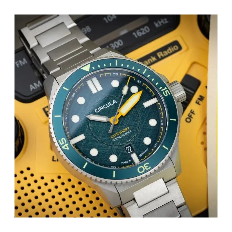 Circula Watches Stříbrné pánské hodinky Circula s ocelovým páskem DiveSport Titan - Petrol / Hardened Titanium 42MM Automatic