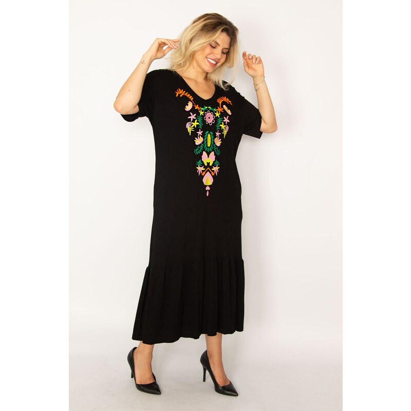 Şans Women's Plus Size Black Embroidery Detailed Dress with Tiered Hem, Side Pockets and Pockets