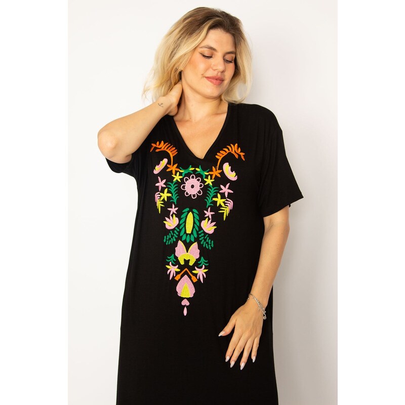 Şans Women's Plus Size Black Embroidery Detailed Dress with Tiered Hem, Side Pockets and Pockets