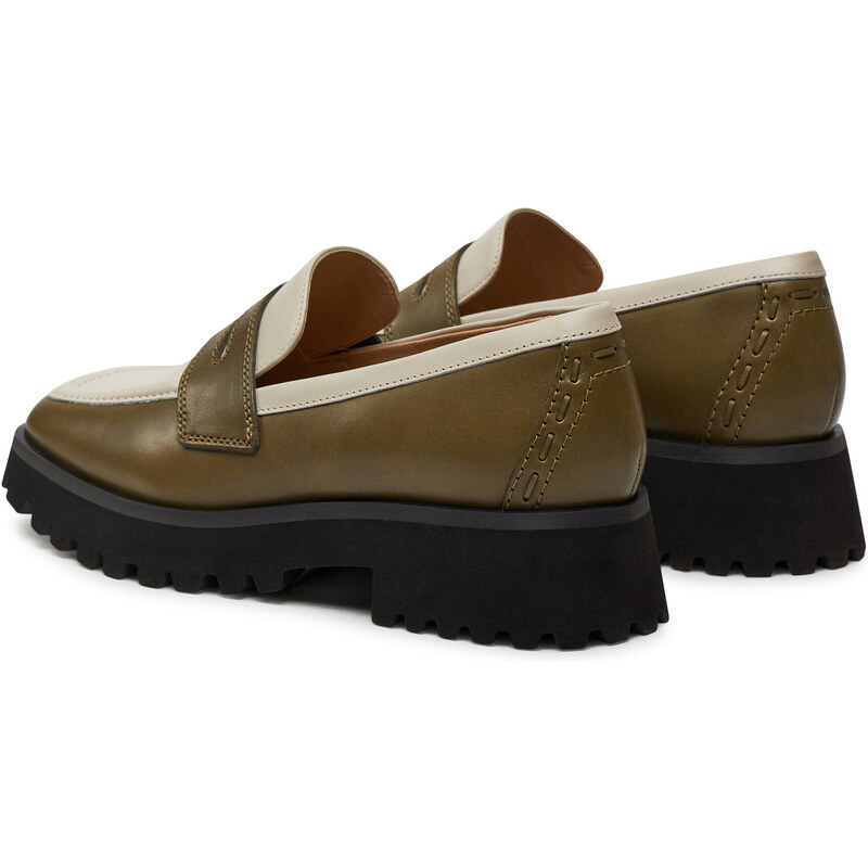 Loafersy Clarks