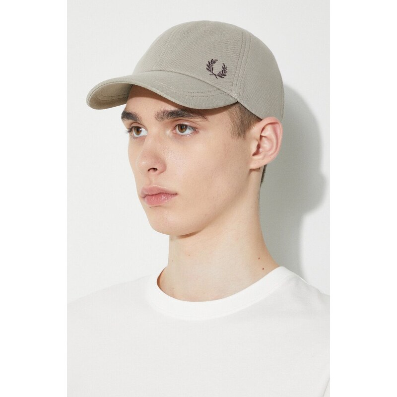 Bavlněná baseballová čepice Fred Perry Pique Classic Cap šedá barva, s aplikací, HW6726.U84