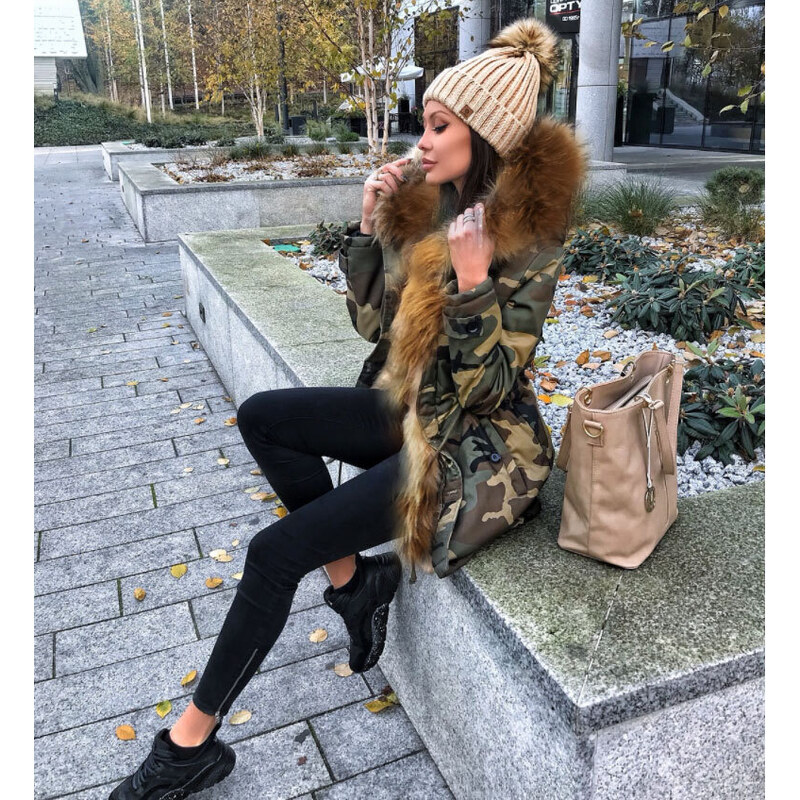 Fashionweek Zimní Exkluzivní maskáčová bundička parka s kožíškem JENOT F1741