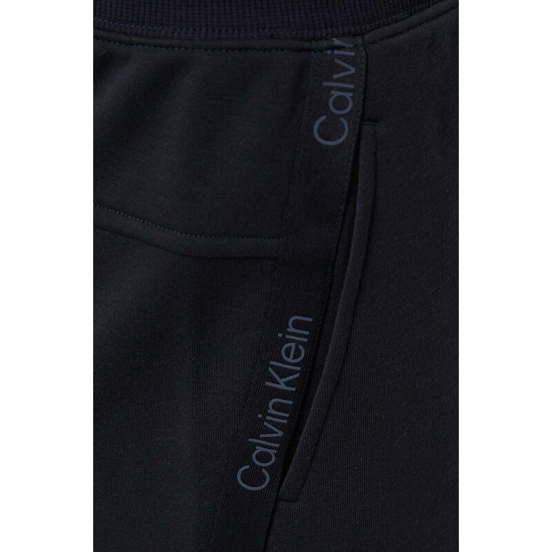 Tréninkové šortky Calvin Klein Performance černá barva, hladké, medium waist