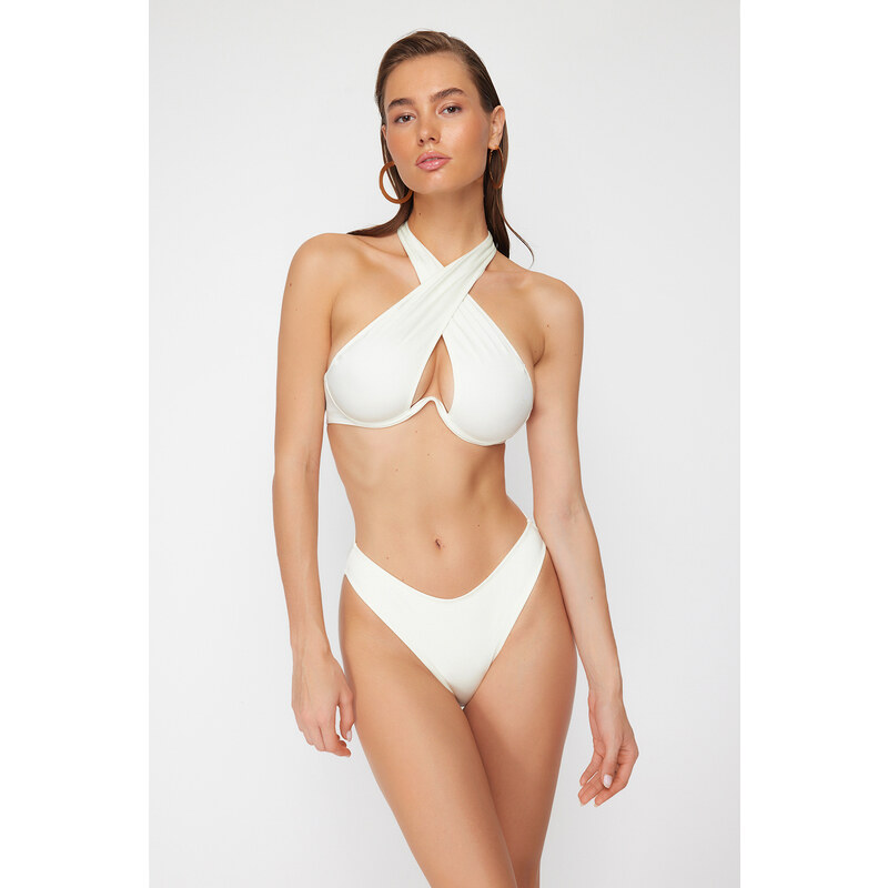 Trendyol Svatební Ecru Balconette obrácený V Kostice Bikiny Top
